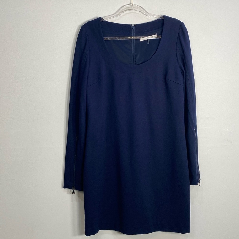 Trina Turk Minimalist Dress Closet Staple 10 Blue